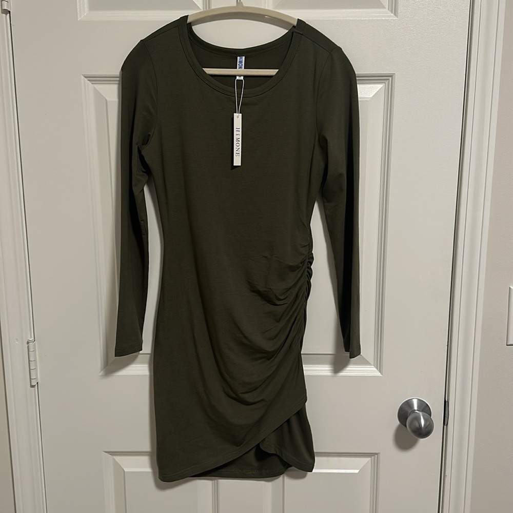 NWT HiMone Green ruched bodycon long sleeve dress